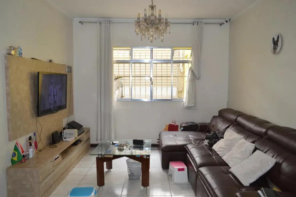 Casa, 3 quartos, 200 m² - Foto 1