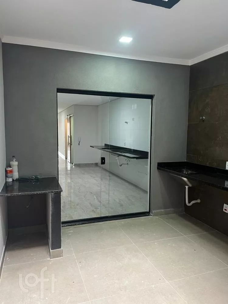 Casa à venda com 3 quartos, 240m² - Foto 4