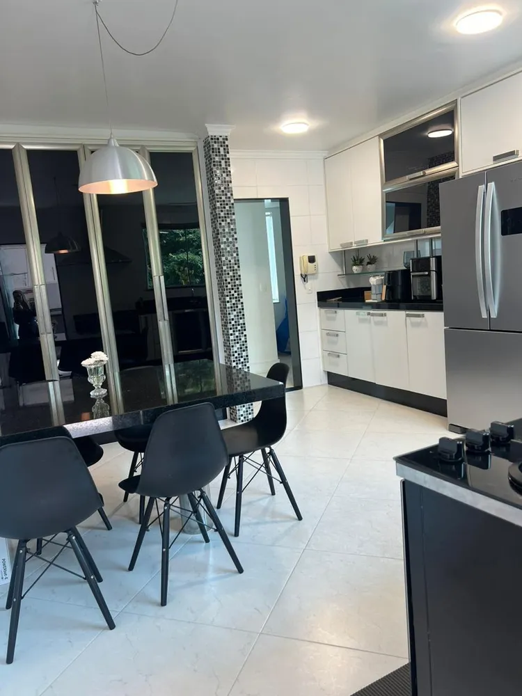 Casa, 3 quartos, 300 m² - Foto 13