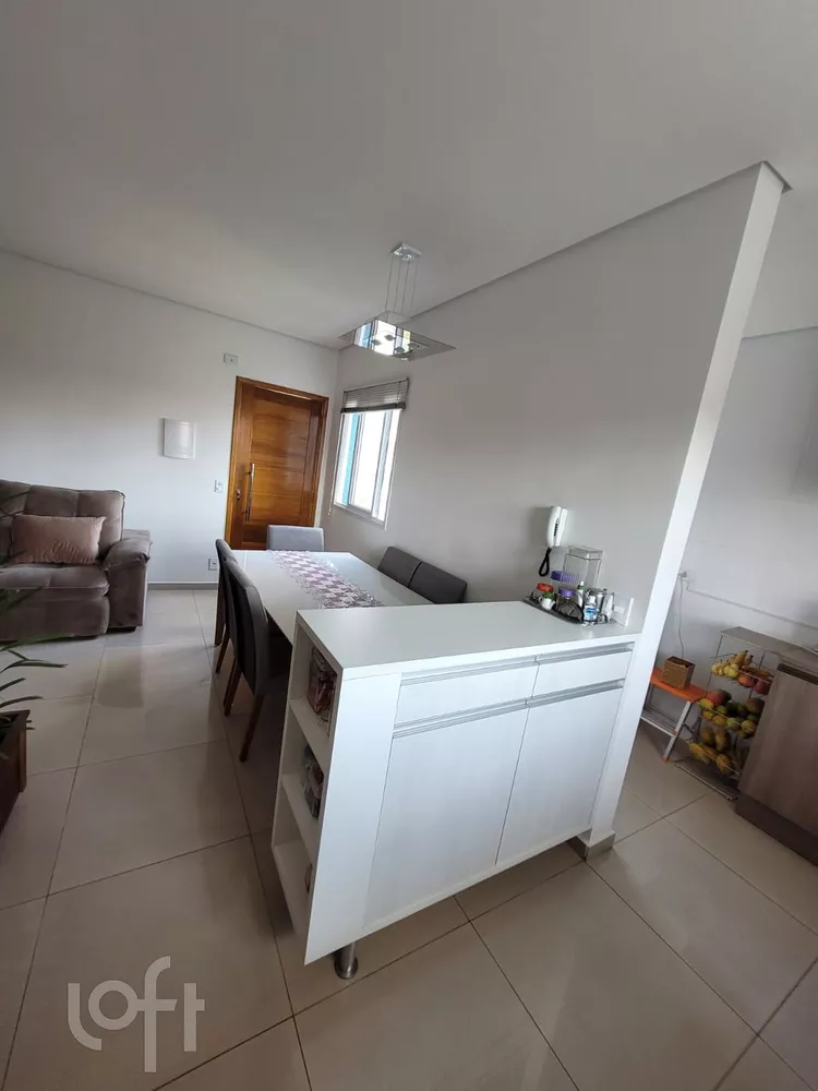 Apartamento à venda com 2 quartos, 57m² - Foto 1