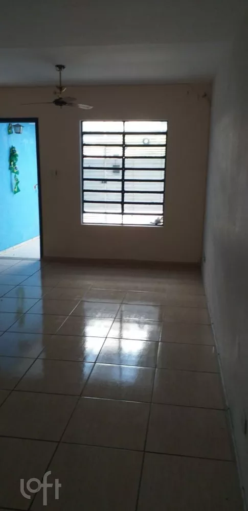 Casa à venda com 2 quartos, 80m² - Foto 3