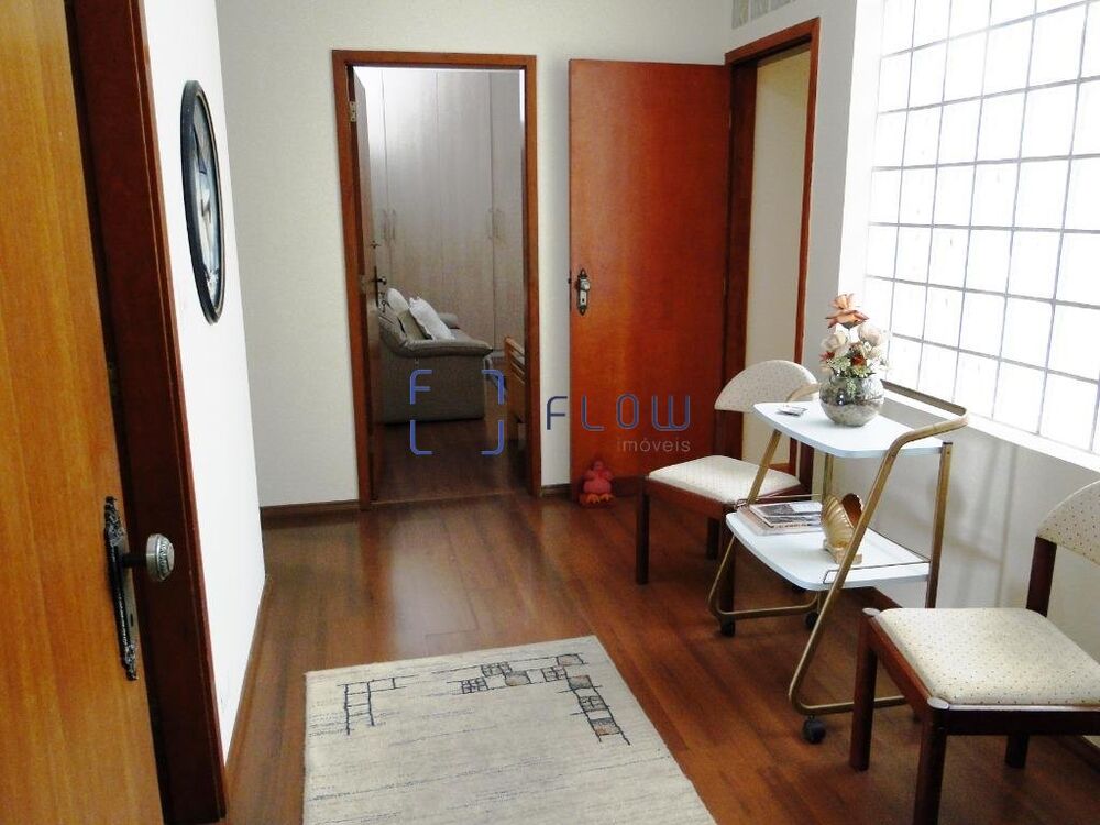 Casa à venda com 3 quartos, 381m² - Foto 17