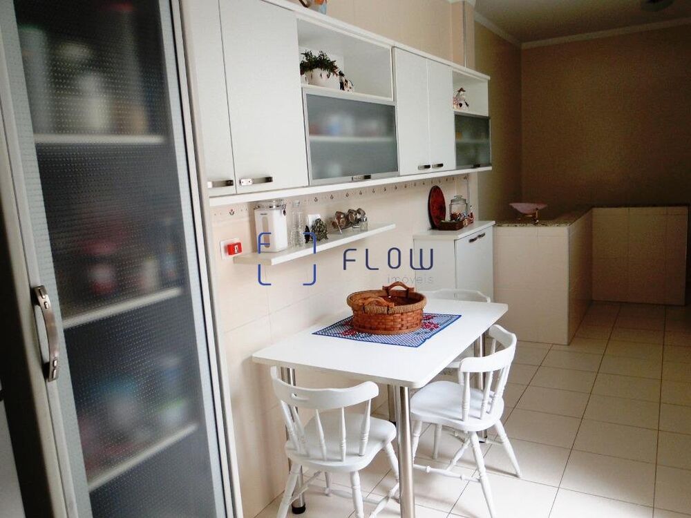 Casa à venda com 3 quartos, 381m² - Foto 14