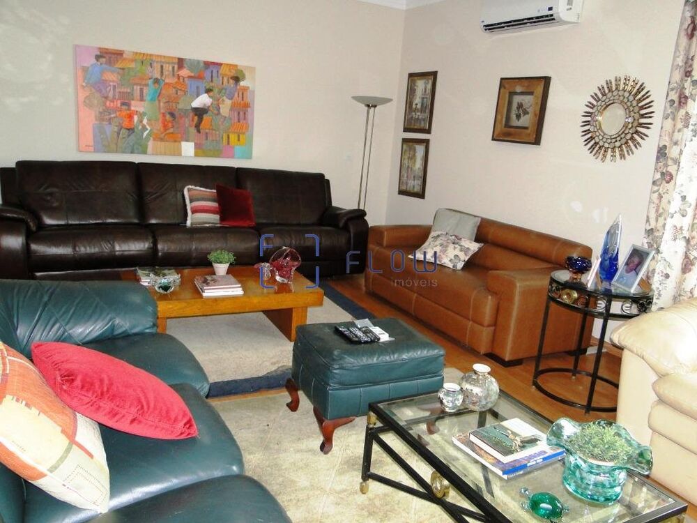 Casa à venda com 3 quartos, 381m² - Foto 2