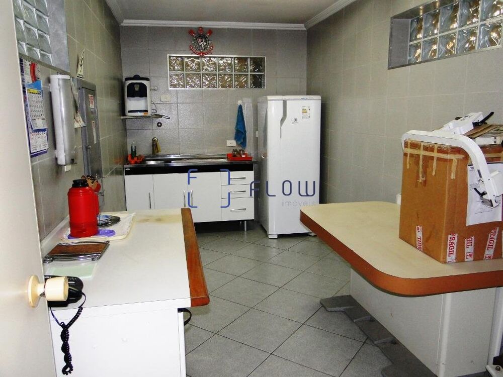 Casa à venda com 3 quartos, 381m² - Foto 24