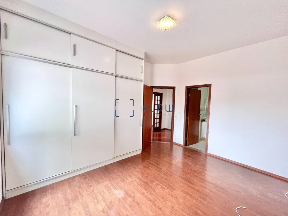 Casa, 3 quartos, 212 m² - Foto 2