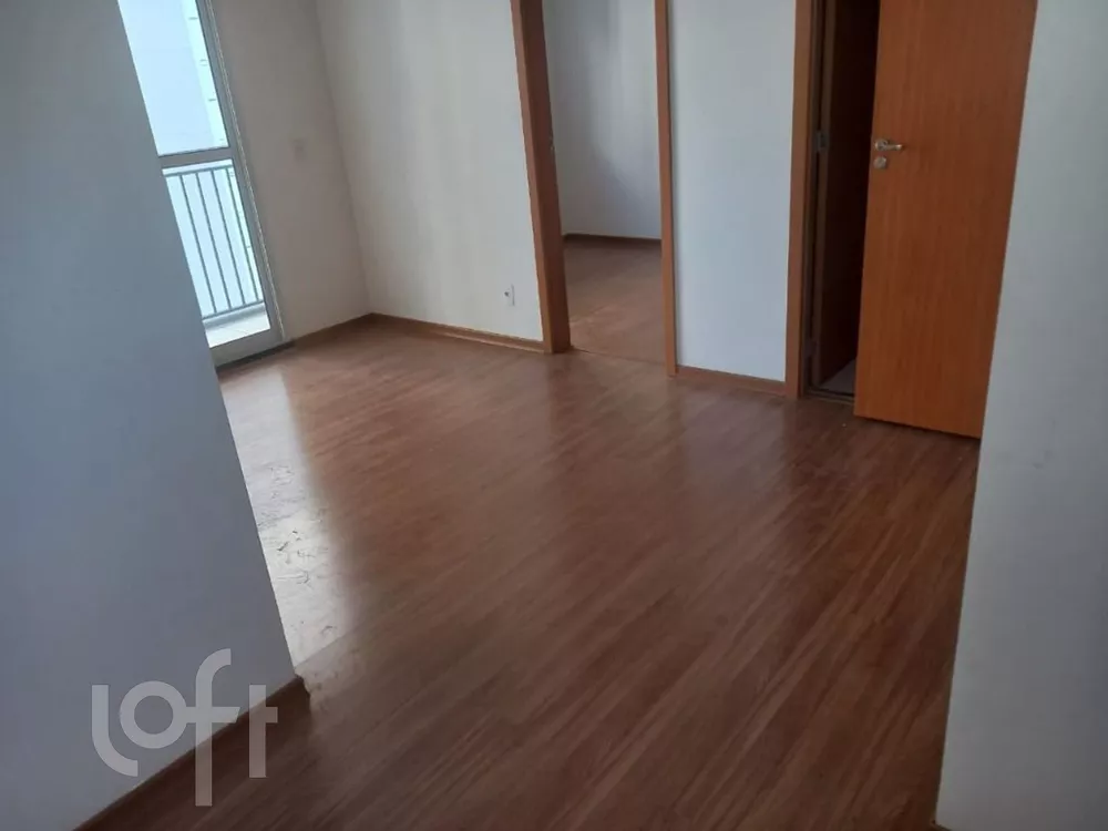 Apartamento à venda com 2 quartos, 37m² - Foto 4