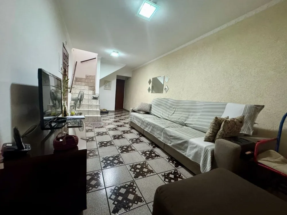 Casa, 3 quartos, 130 m² - Foto 1