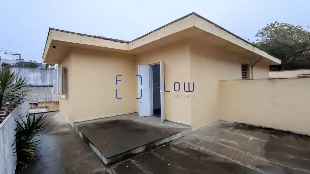 Casa à venda e aluguel com 10 quartos, 435m² - Foto 1