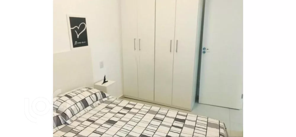 Apartamento à venda com 2 quartos, 45m² - Foto 3