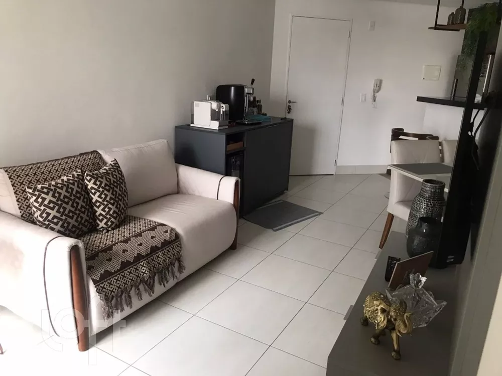 Apartamento à venda com 3 quartos, 57m² - Foto 1