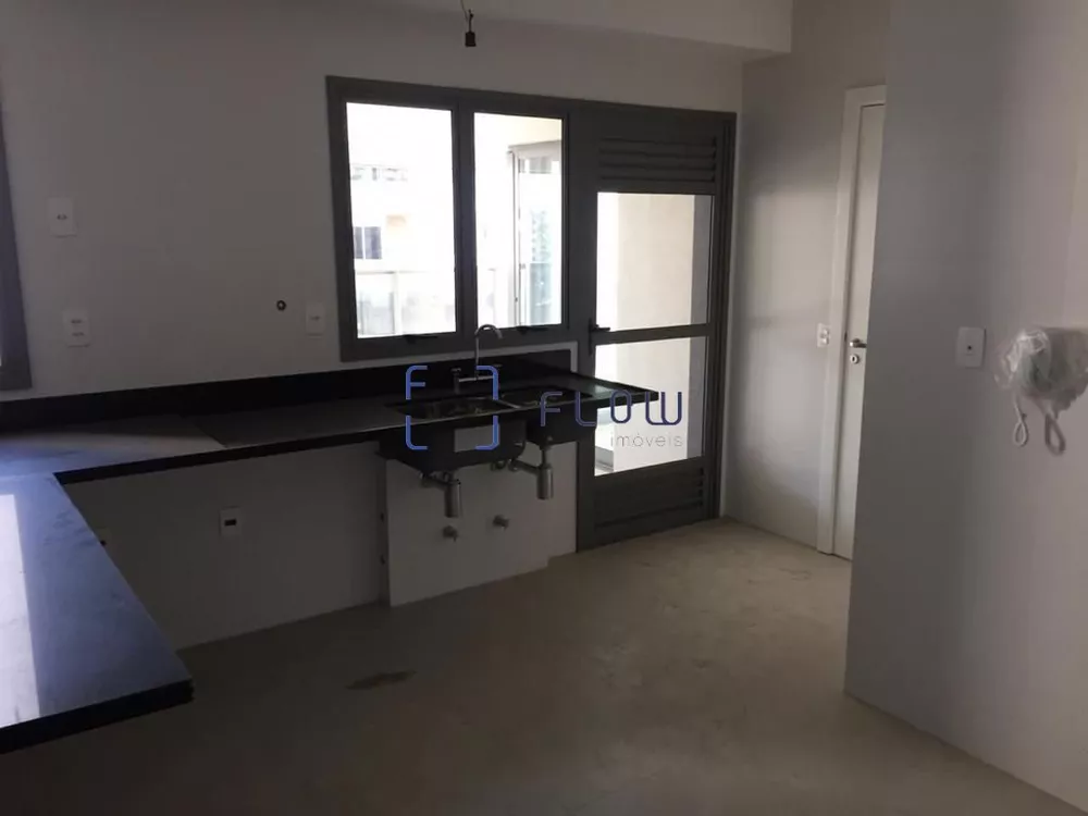 Apartamento à venda com 3 quartos, 197m² - Foto 8