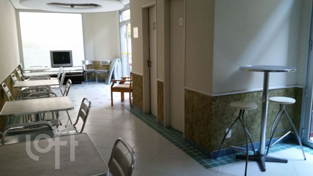 Apartamento à venda com 1 quarto, 42m² - Foto 15