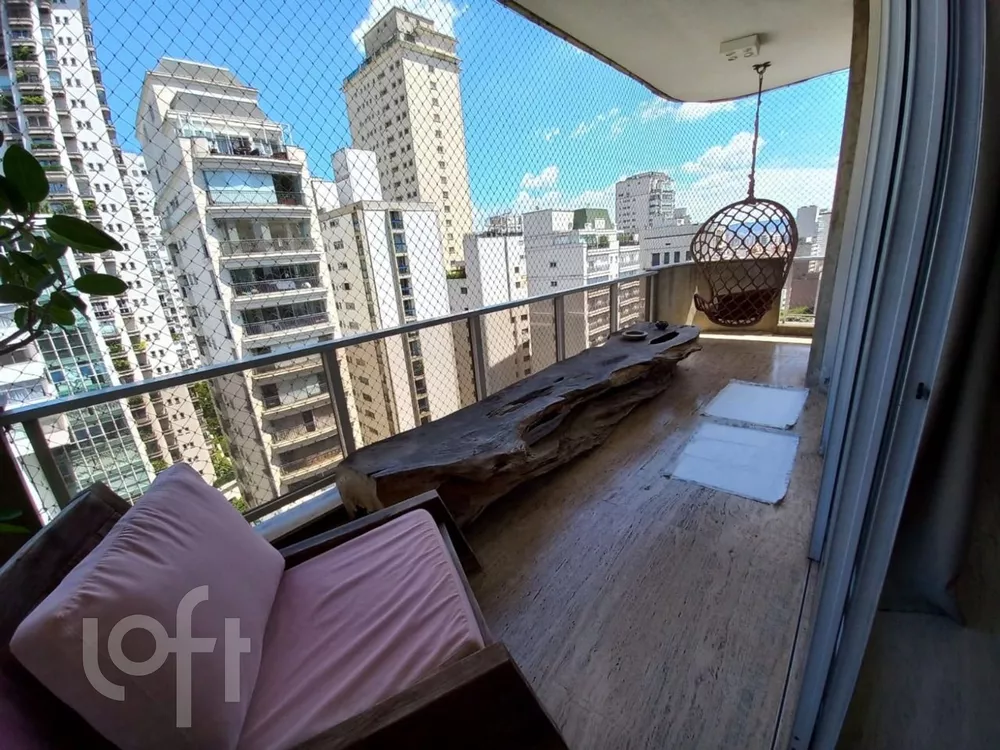 Apartamento à venda com 4 quartos, 300m² - Foto 1