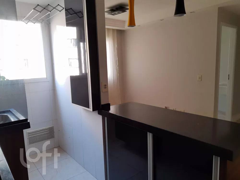 Apartamento à venda com 2 quartos, 45m² - Foto 4