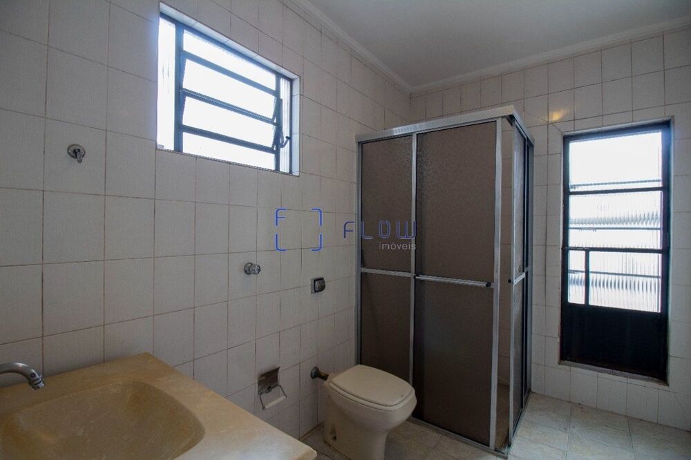 Casa para alugar com 6 quartos, 140m² - Foto 19