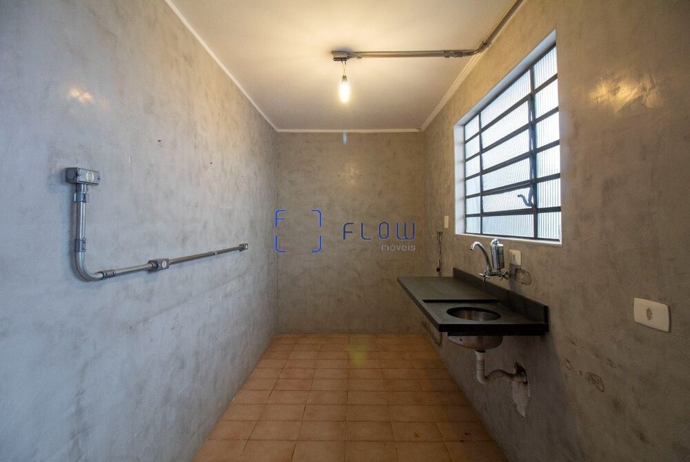Casa para alugar com 6 quartos, 140m² - Foto 22