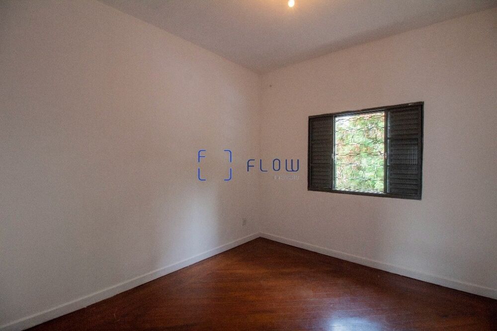 Casa para alugar com 6 quartos, 140m² - Foto 14