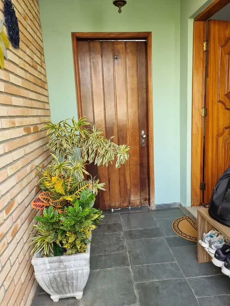Casa, 3 quartos, 200 m² - Foto 1