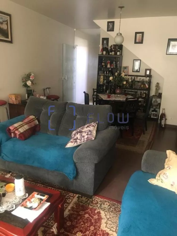 Casa à venda com 5 quartos, 189m² - Foto 1