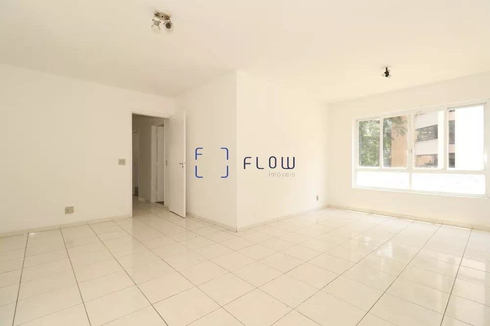 Apartamento para alugar com 3 quartos, 157m² - Foto 2