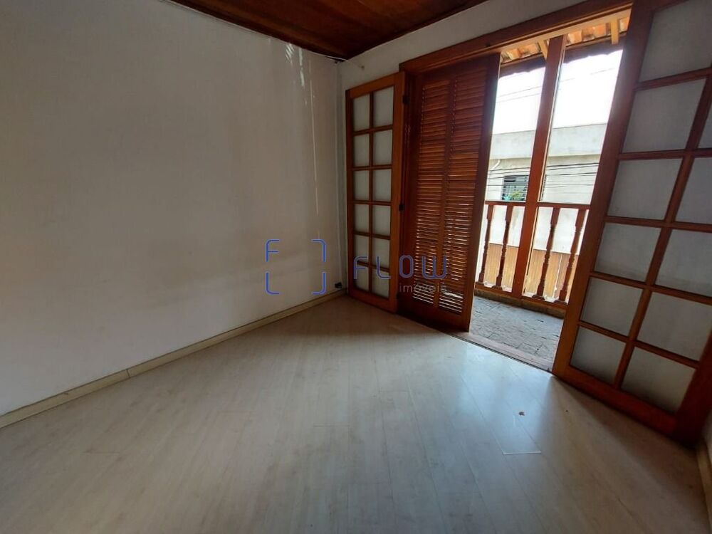 Casa à venda com 4 quartos, 220m² - Foto 26