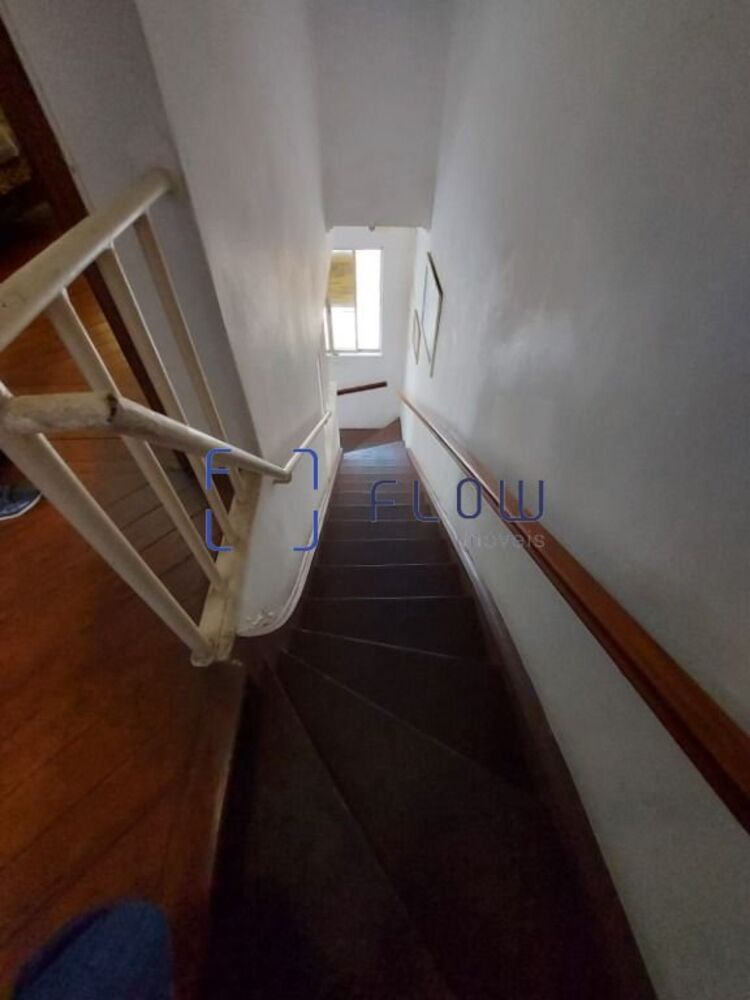 Casa à venda com 4 quartos, 220m² - Foto 5