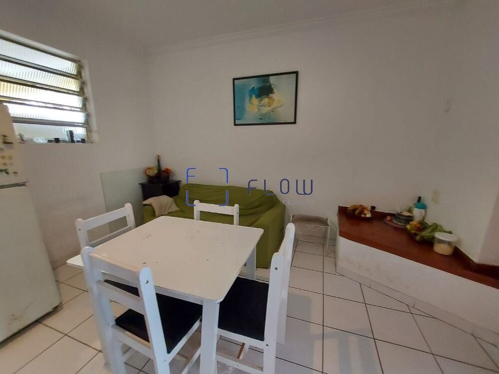Casa à venda com 4 quartos, 220m² - Foto 3