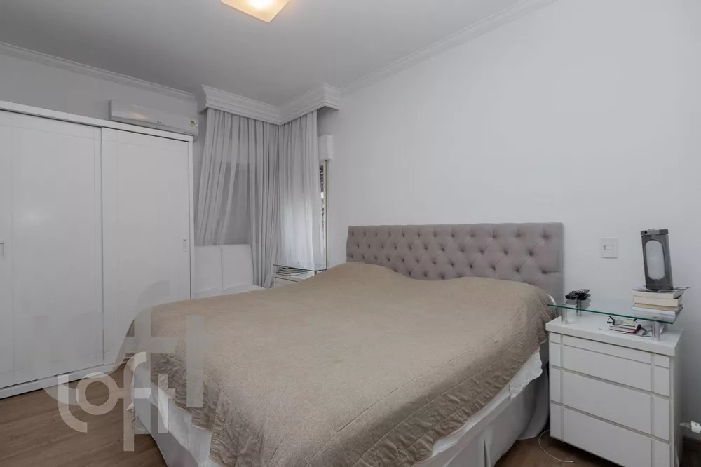 Apartamento à venda com 3 quartos, 145m² - Foto 5