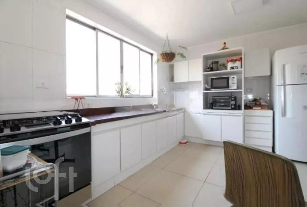 Casa à venda com 3 quartos, 169m² - Foto 4