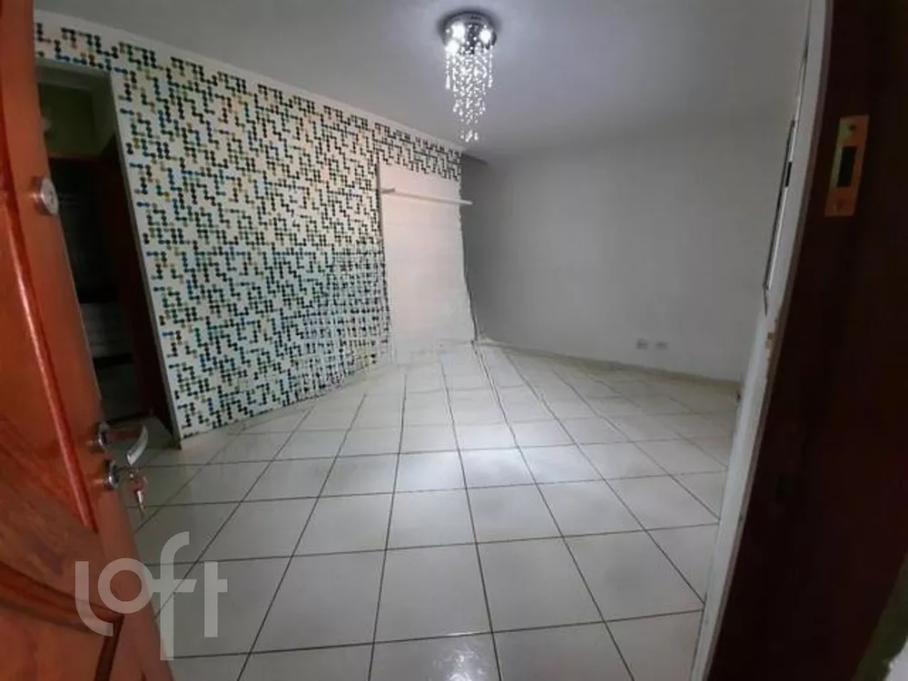 Casa à venda com 2 quartos, 70m² - Foto 2