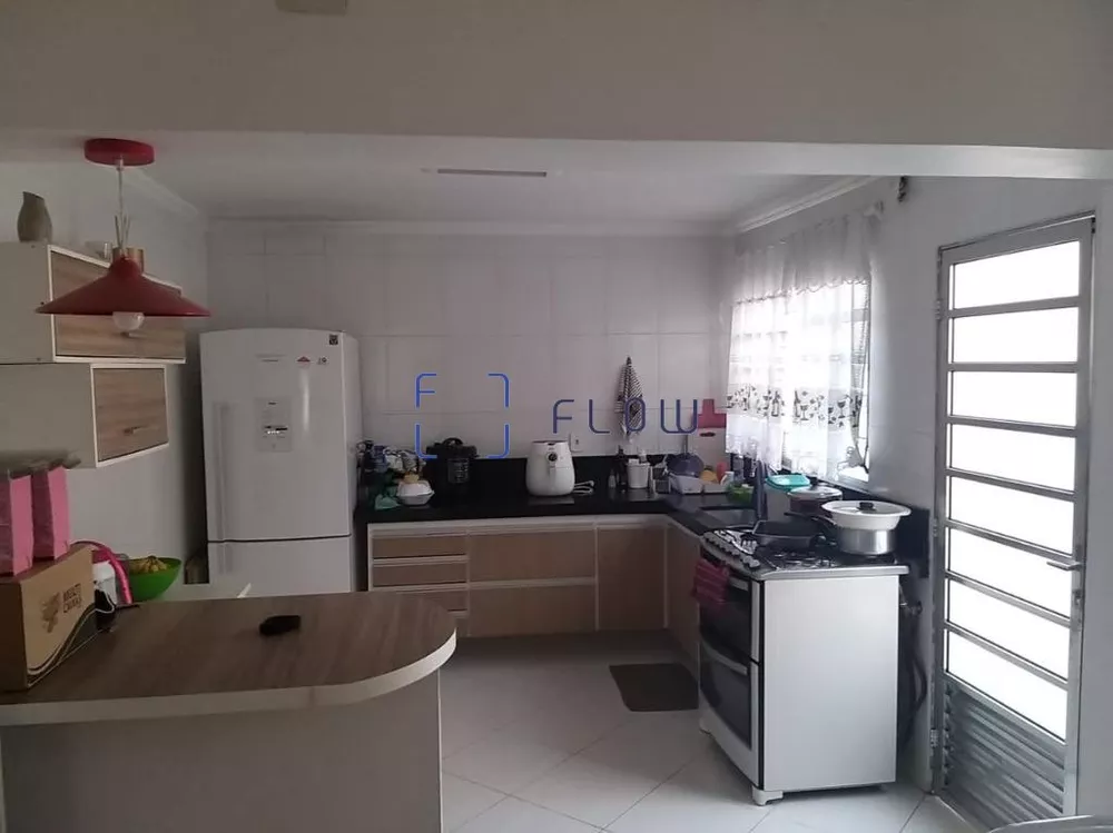 Casa à venda com 3 quartos, 105m² - Foto 4