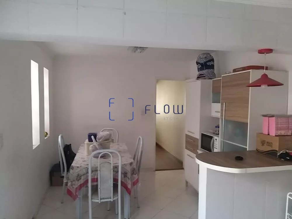 Casa à venda com 3 quartos, 105m² - Foto 1