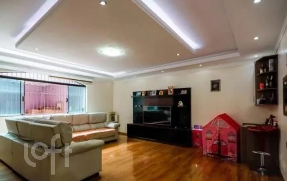 Casa à venda com 3 quartos, 250m² - Foto 1