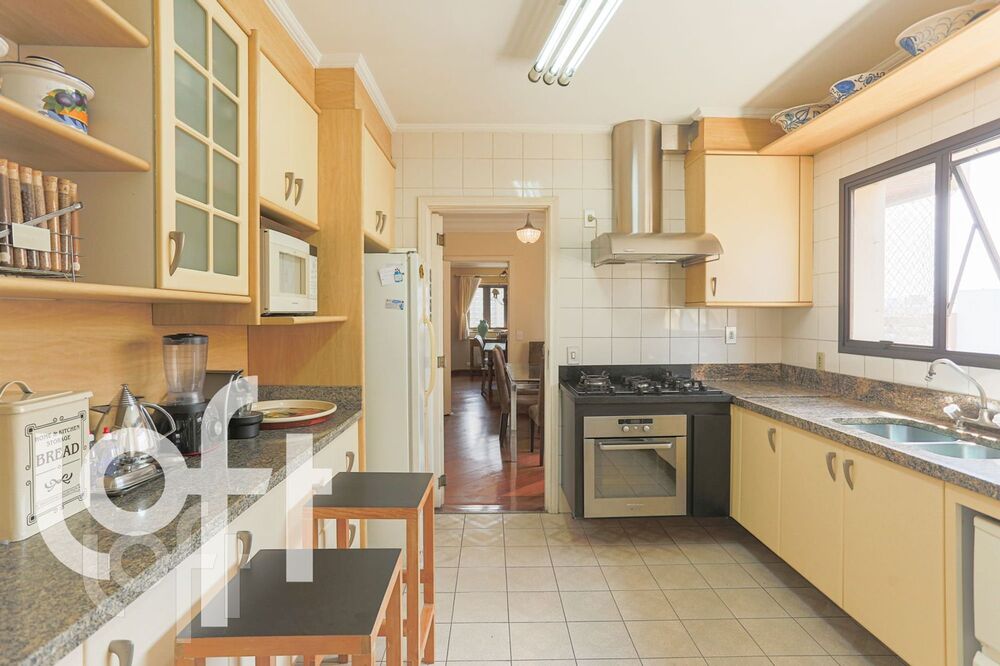 Apartamento à venda com 4 quartos, 230m² - Foto 6