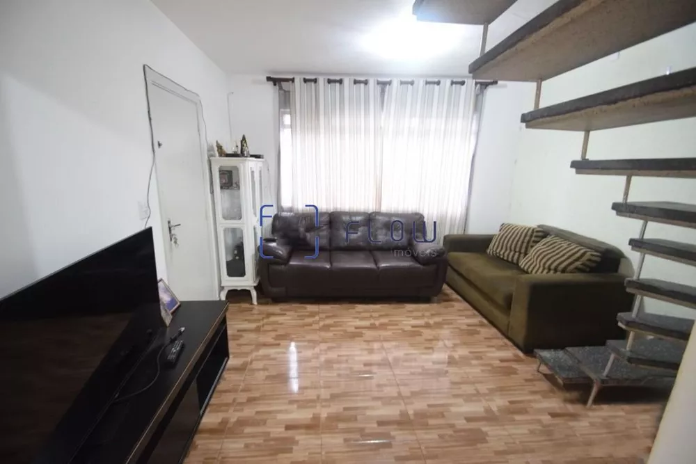 Casa à venda com 3 quartos, 90m² - Foto 1