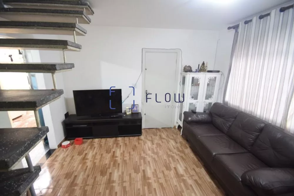 Casa à venda com 3 quartos, 90m² - Foto 2