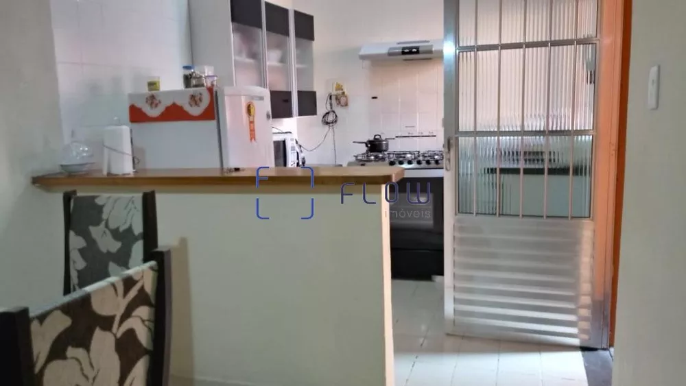 Casa à venda com 3 quartos, 140m² - Foto 3