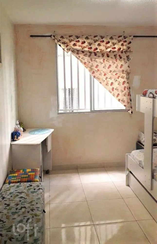 Apartamento à venda com 3 quartos, 50m² - Foto 4