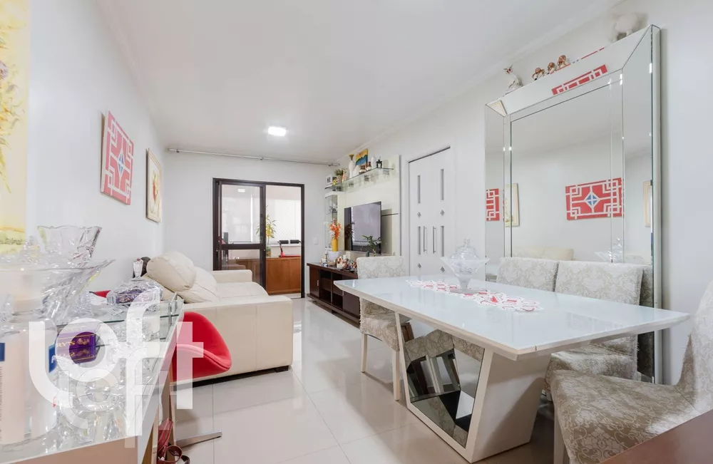 Apartamento à venda com 2 quartos, 60m² - Foto 1