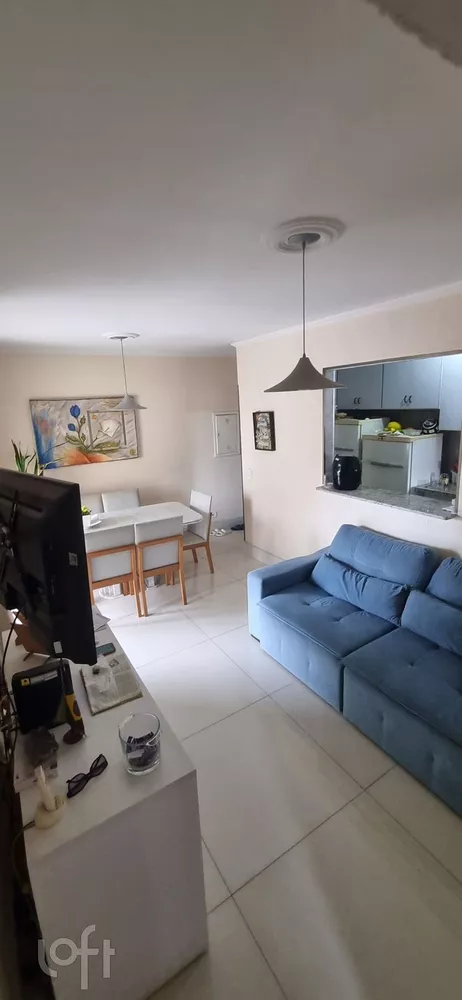 Apartamento à venda com 3 quartos, 70m² - Foto 2