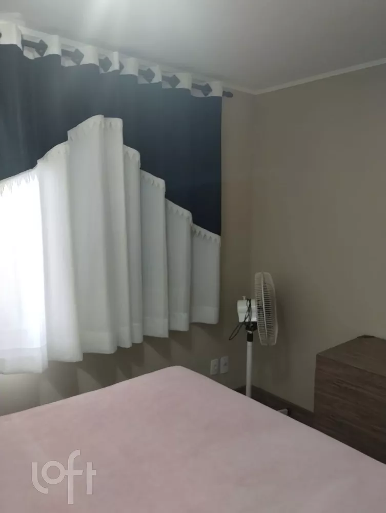 Apartamento à venda com 2 quartos, 42m² - Foto 4