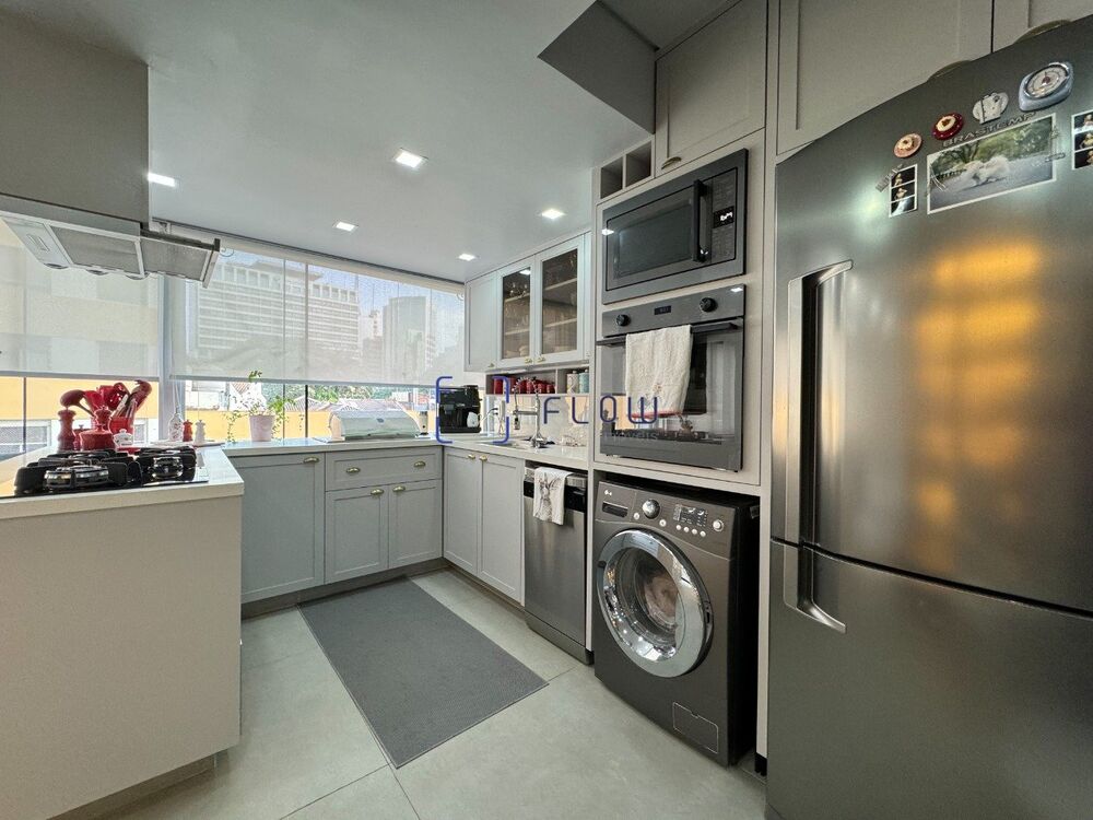 Apartamento à venda com 2 quartos, 70m² - Foto 23