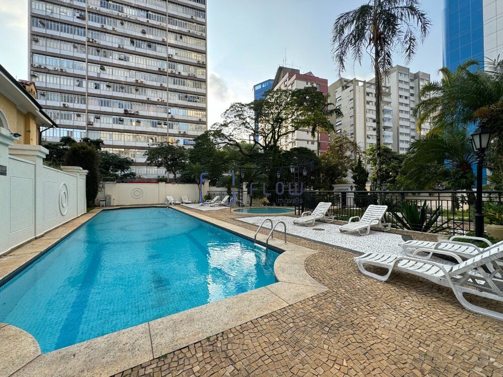Apartamento à venda com 2 quartos, 70m² - Foto 29