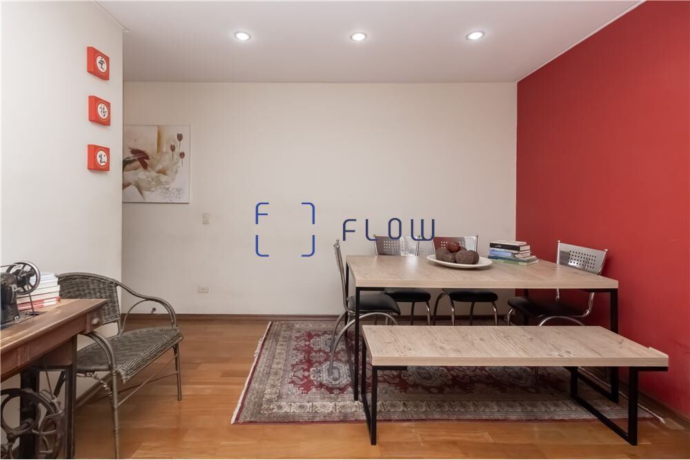 Apartamento à venda com 3 quartos, 74m² - Foto 2