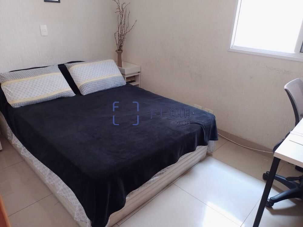 Casa à venda com 4 quartos, 214m² - Foto 15