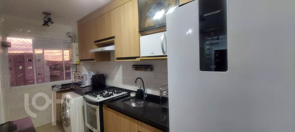 Apartamento à venda com 2 quartos, 44m² - Foto 7