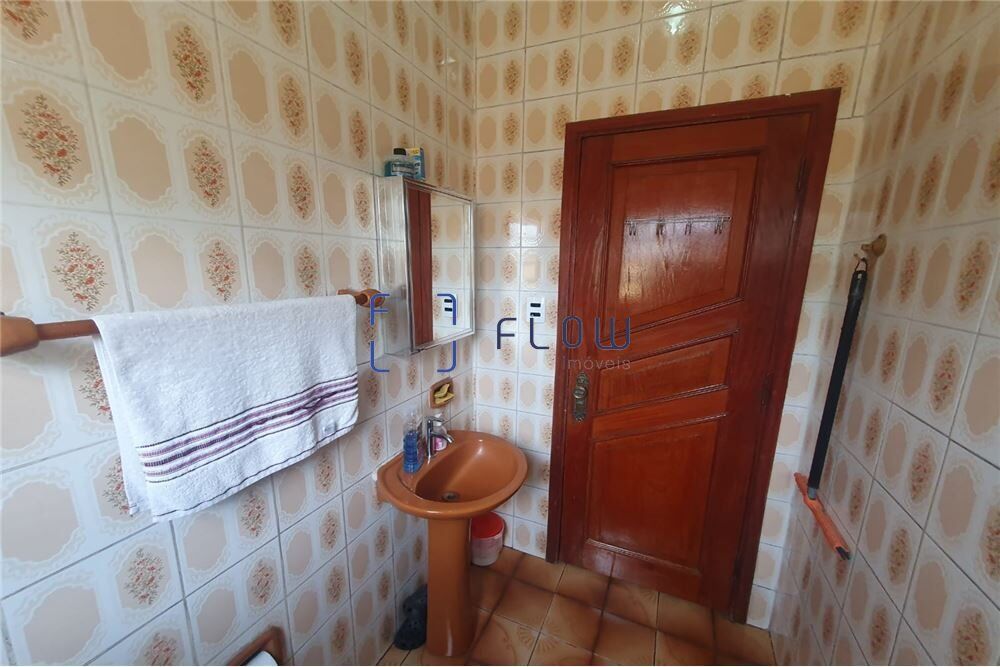 Casa à venda com 3 quartos, 150m² - Foto 26