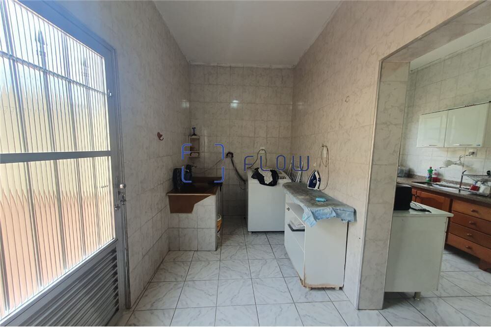 Casa à venda com 3 quartos, 150m² - Foto 32