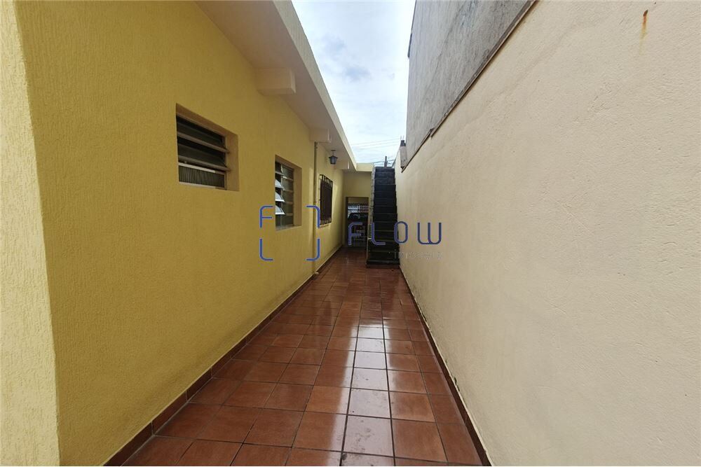 Casa à venda com 3 quartos, 150m² - Foto 12